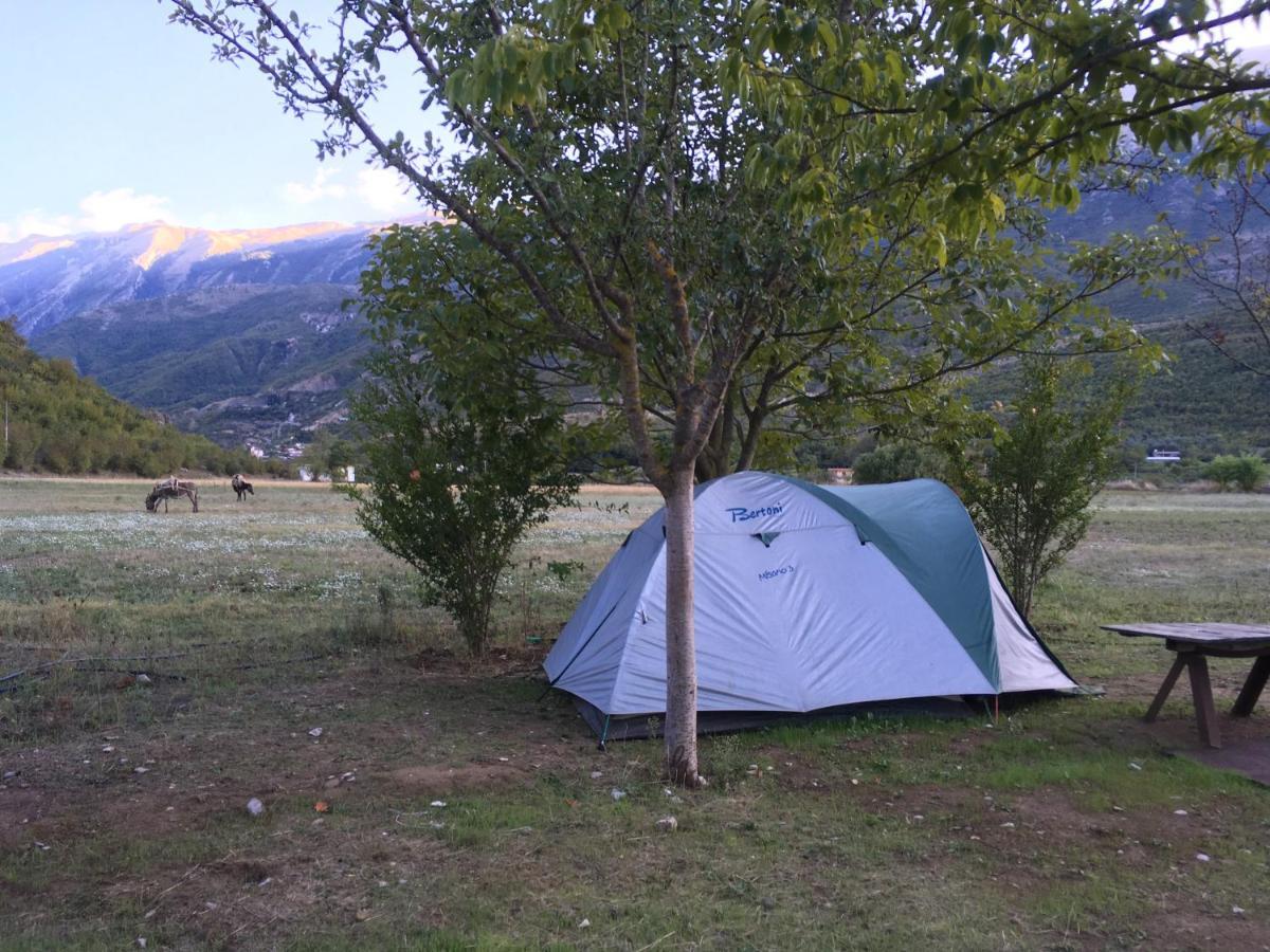 Albturist Ecocamping Permet & Outdoor Sports Center Hotel ภายนอก รูปภาพ
