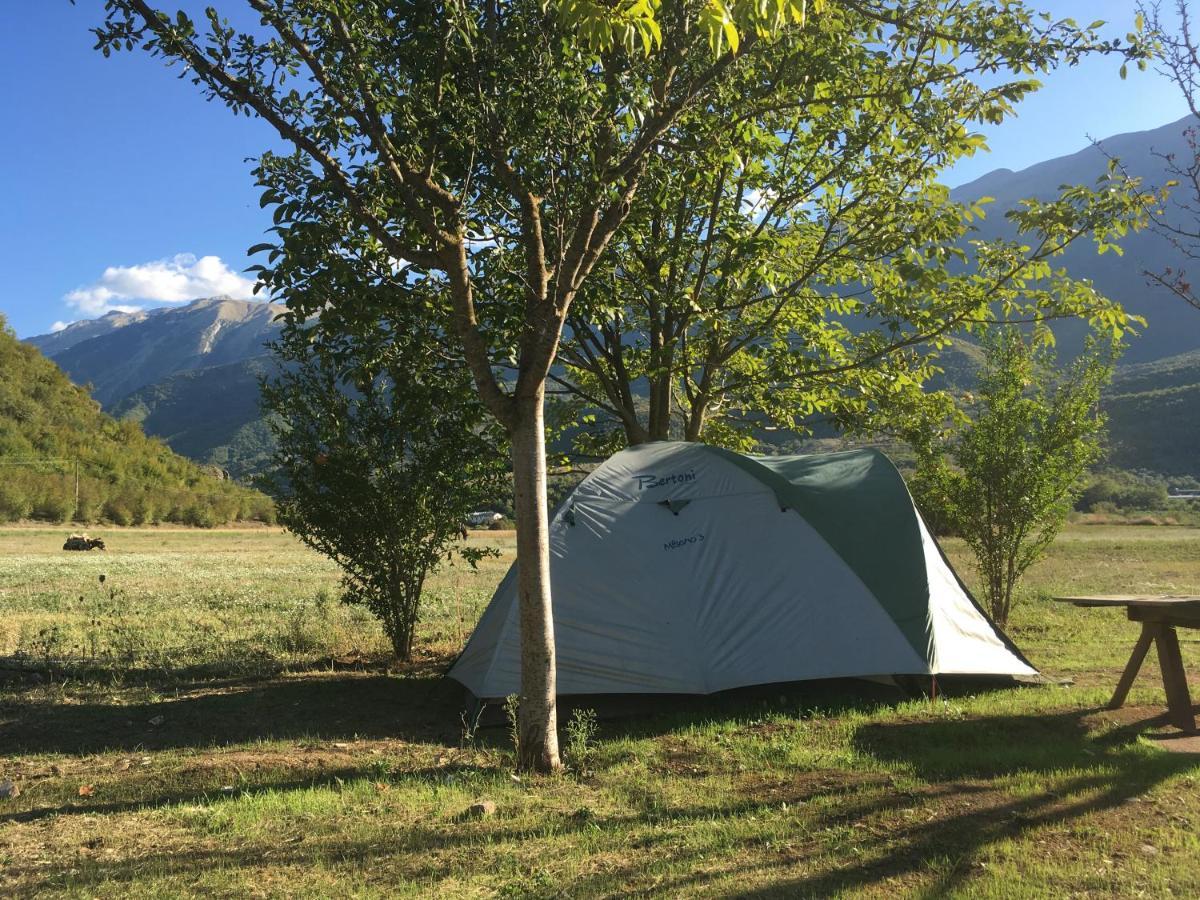 Albturist Ecocamping Permet & Outdoor Sports Center Hotel ภายนอก รูปภาพ